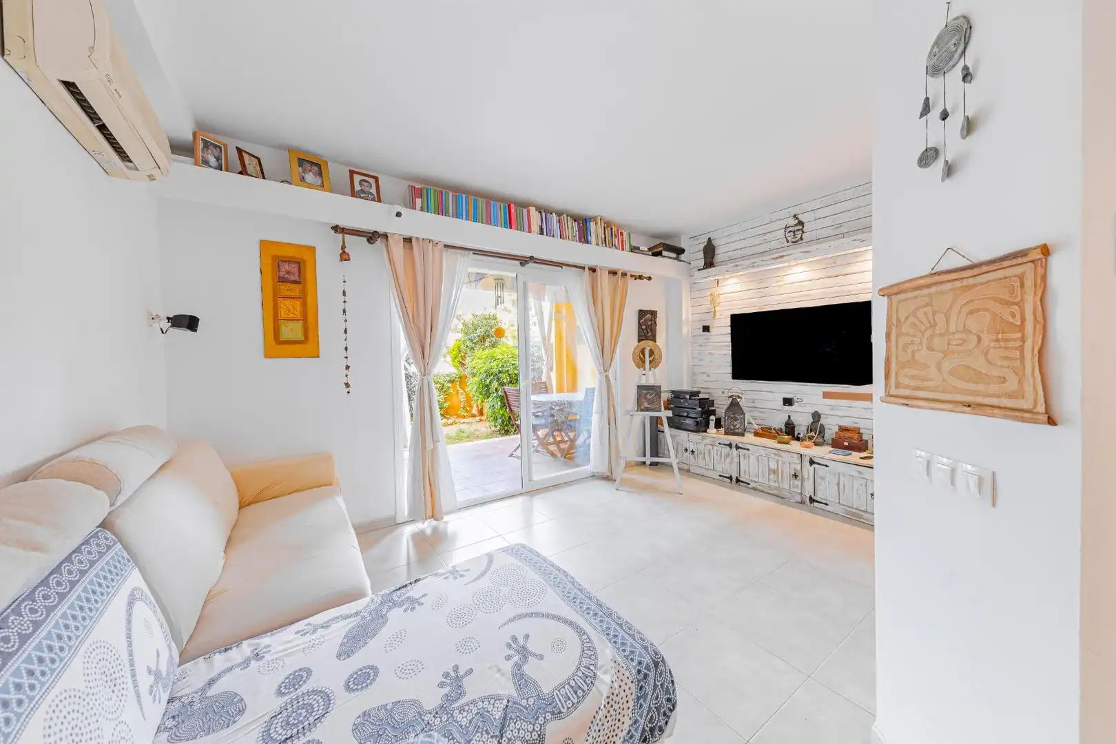 Sala de estar de Planta baja en venta en Llucmajor con Aire acondicionado, Calefacción y Jardín privado
