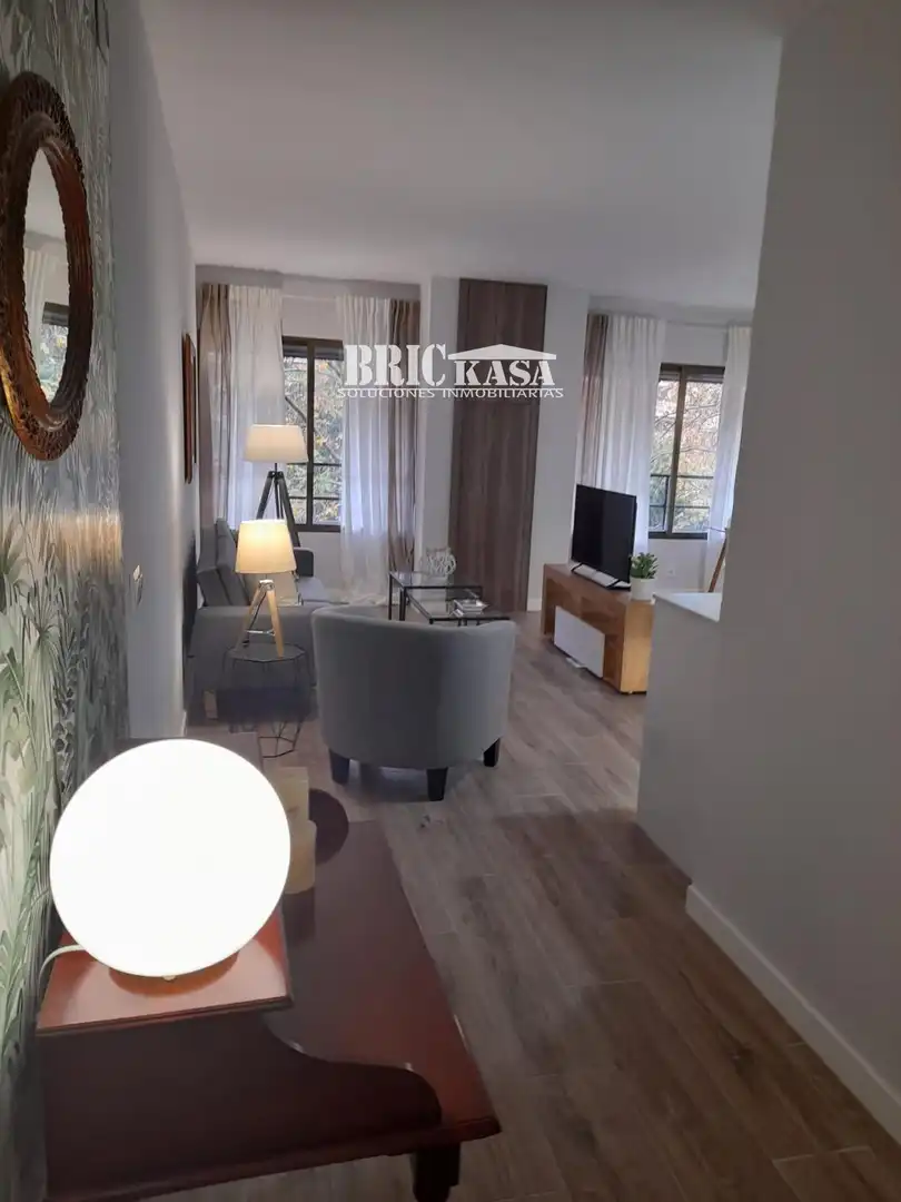Wohnzimmer von Wohnung zur Miete in Cáceres mit Klimaanlage, Heizung und Schwimmbad