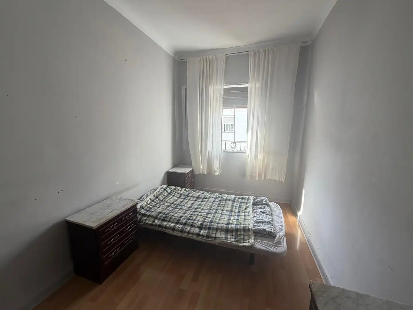Bedroom of Flat for sale in Sevilla