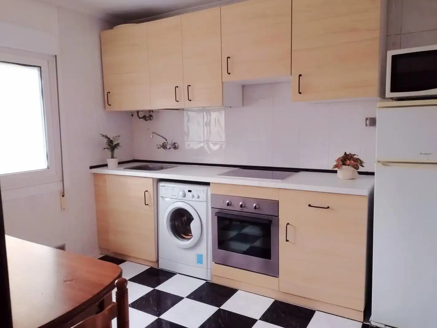 Cocina de Piso de alquiler en Gijón  con Amueblado