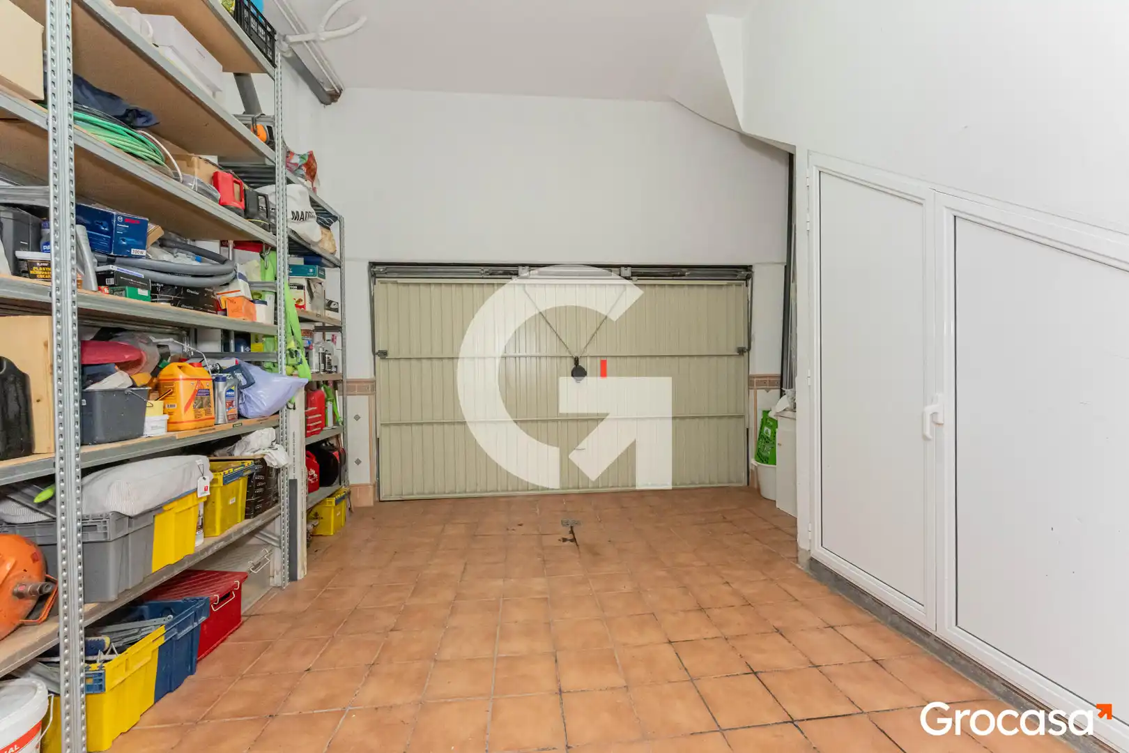 Casa adosada en venda en Cornellà de Llobregat amb Aire condicionat, Calefacció i Terrassa