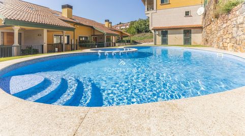 Foto 2 de Casa adosada en venda a San Salvador - Caeira, Poio