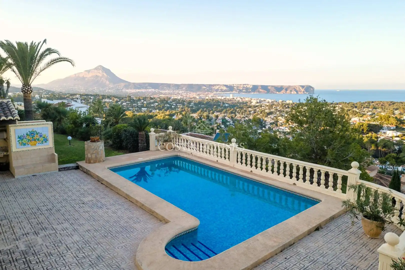 Swimming pool of Houses for sale in Jávea / Xàbia  with Air Conditioner, Private garden and Terrace