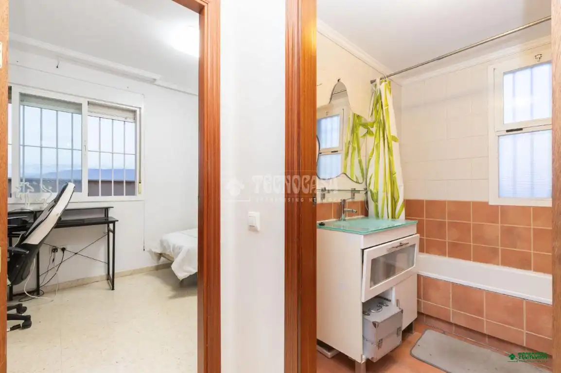 Habitación de Piso en venta en Almería con Aire acondicionado