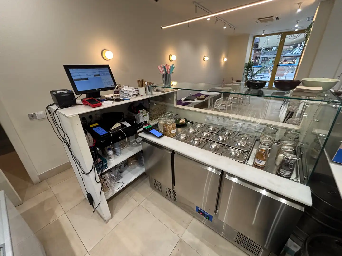 Cocina de Local en traspaso en Madrid con Aire acondicionado, Terraza y Internet