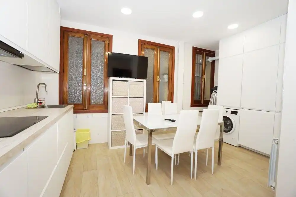 Cocina de Piso de alquiler en Madrid con Calefacción y Amueblado