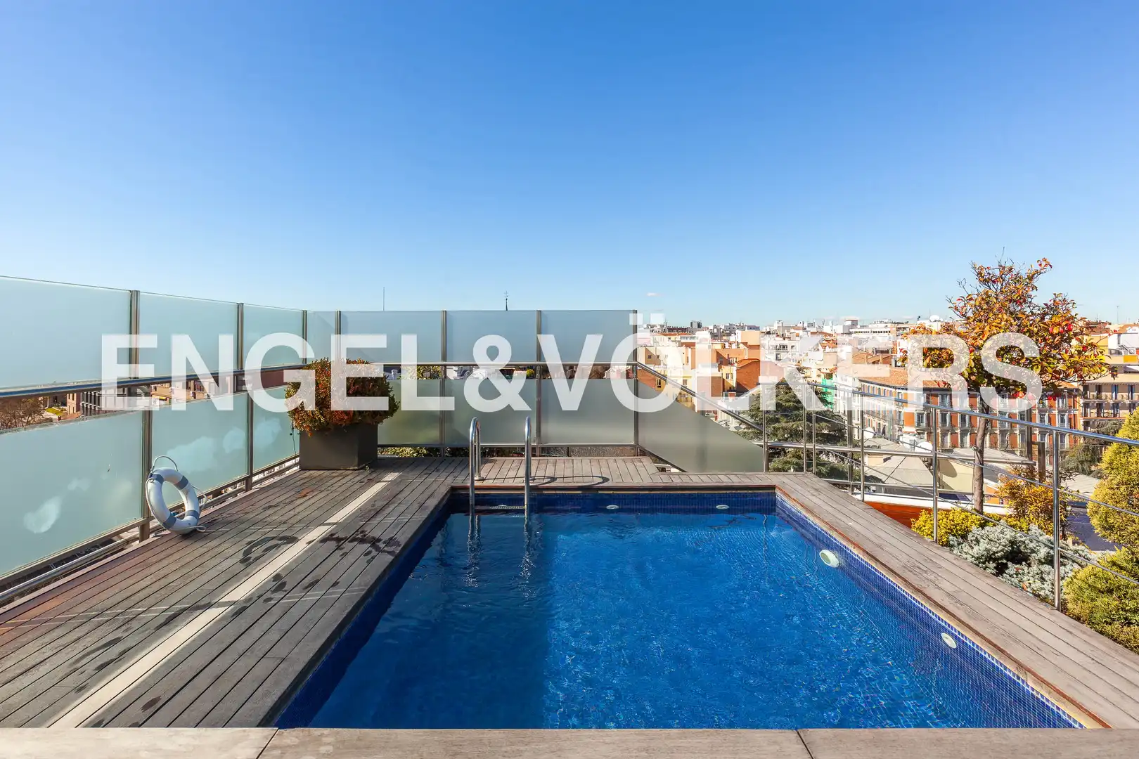 Piscina de Ático en venta en Madrid con Aire acondicionado, Calefacción y Terraza