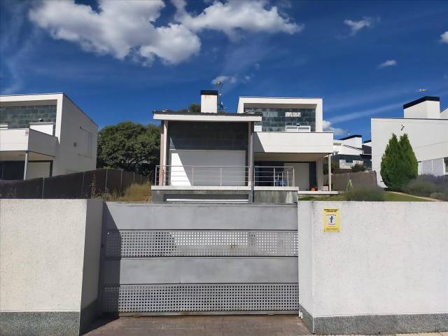 Casa-chalet en Venta en 2-Sector Ur-R10 en Carrascal de Barregas