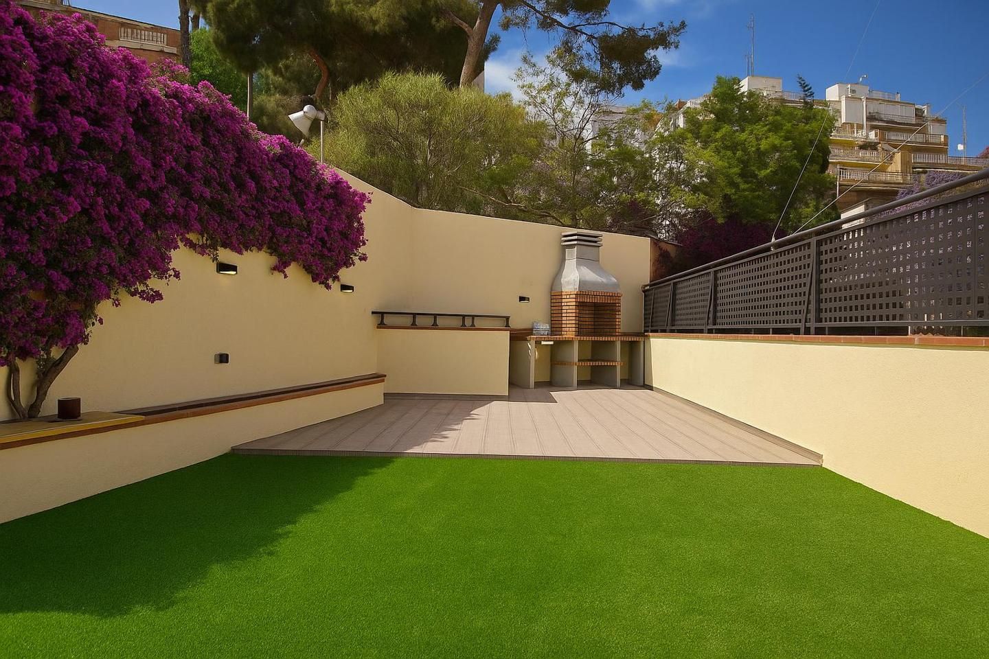 Terrassa de Casa o xalet en venda en  Barcelona Capital amb Aire condicionat, Calefacció i Jardí privat