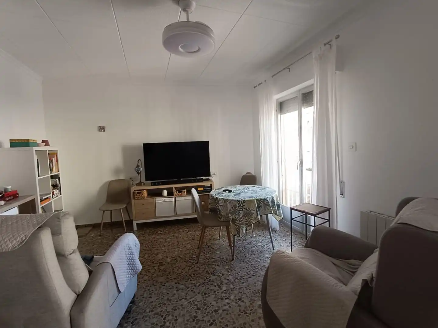 Sala d'estar de Casa o xalet en venda en Petrer amb Calefacció, Traster i Balcó