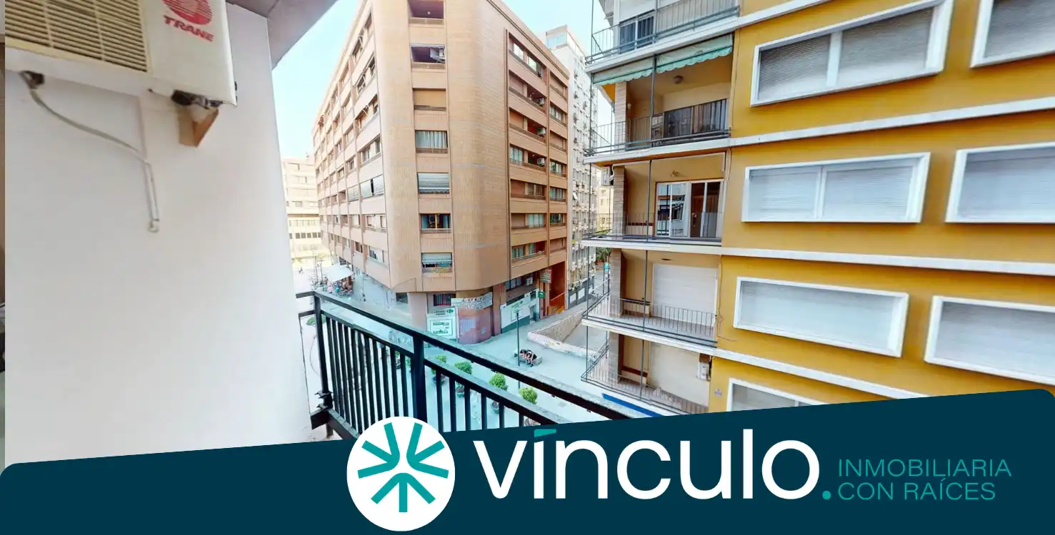 Wohnung mit Terrasse zum Verkauf in Calle General Primo de Rivera