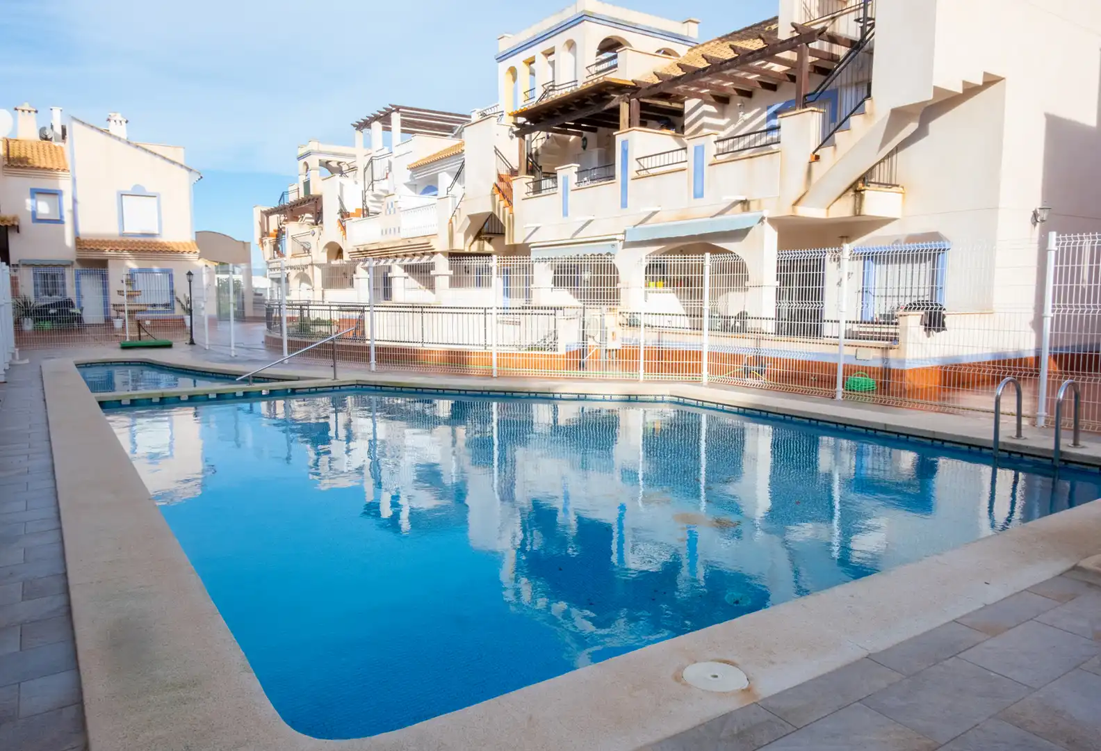Swimming pool of Attic for sale in Cartagena  with Air Conditioner, Heating and Parquet flooring
