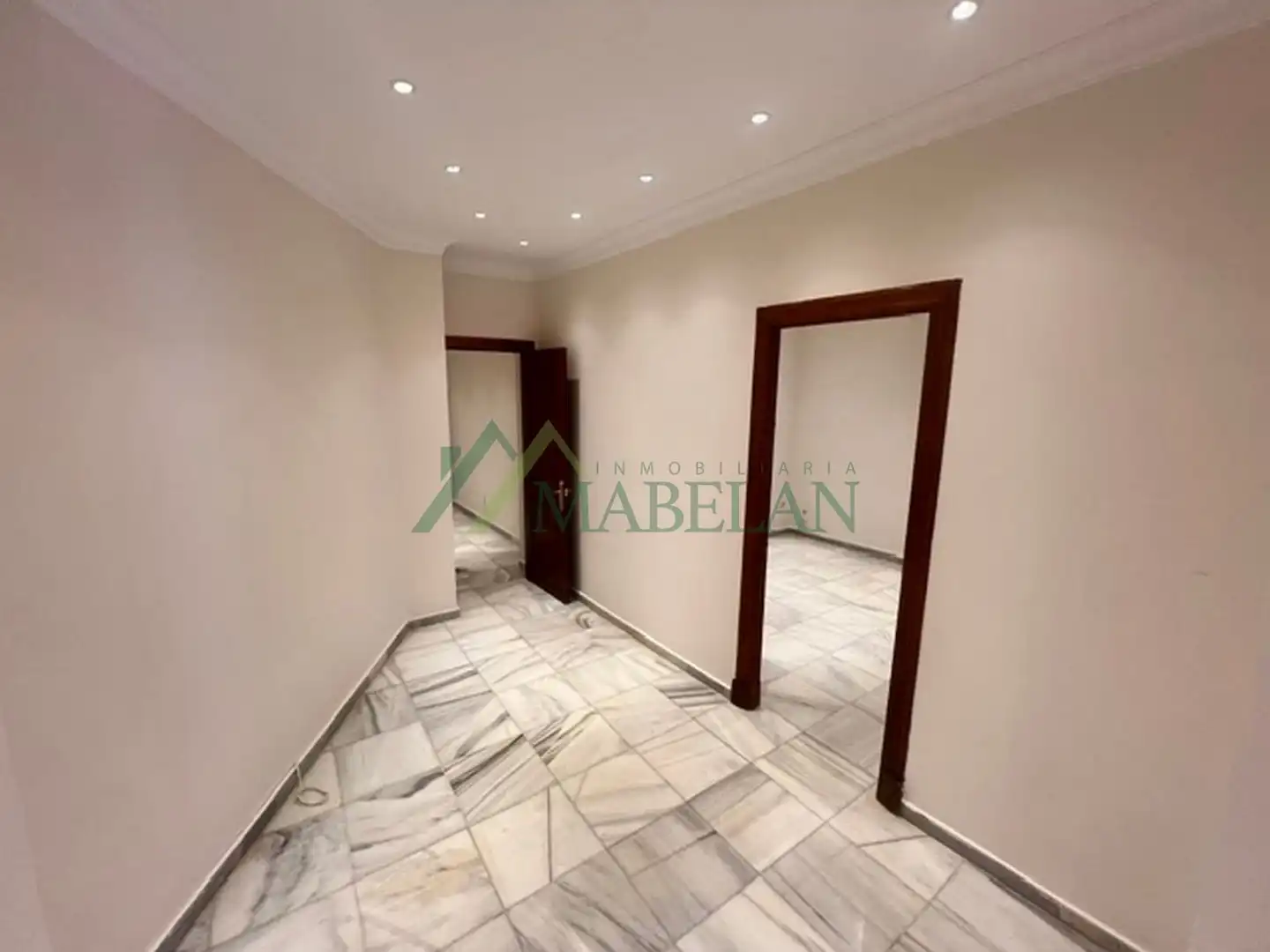 Office for rent in Jerez de la Frontera  with Heating