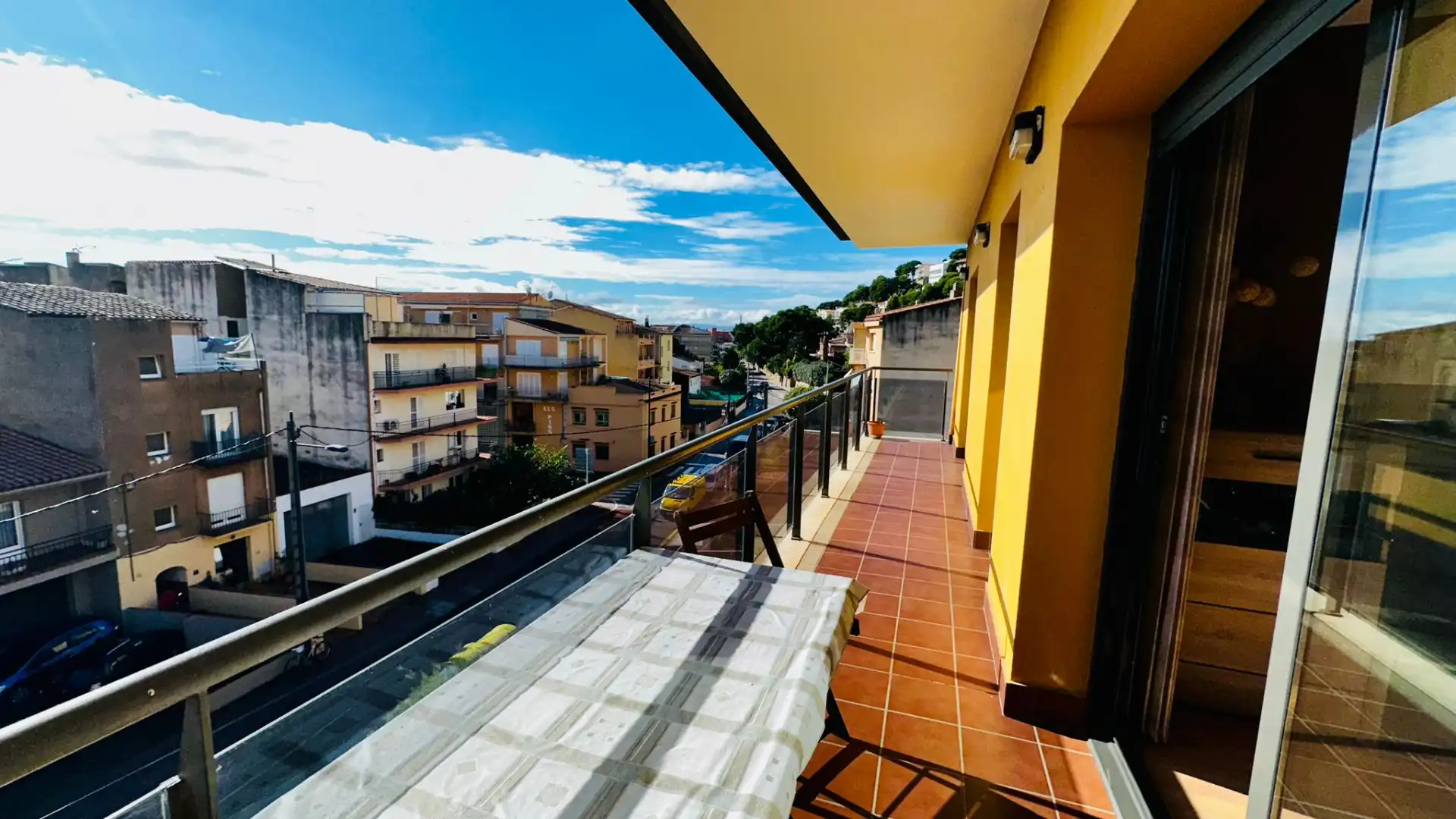 Terrasse von Dachboden zum Verkauf in L'Estartit mit Klimaanlage, Heizung und Parkett