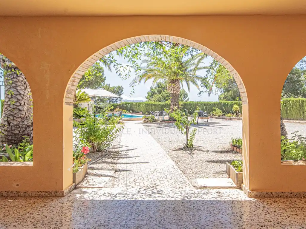 Casa o xalet de lloguer en La Nucia amb Piscina