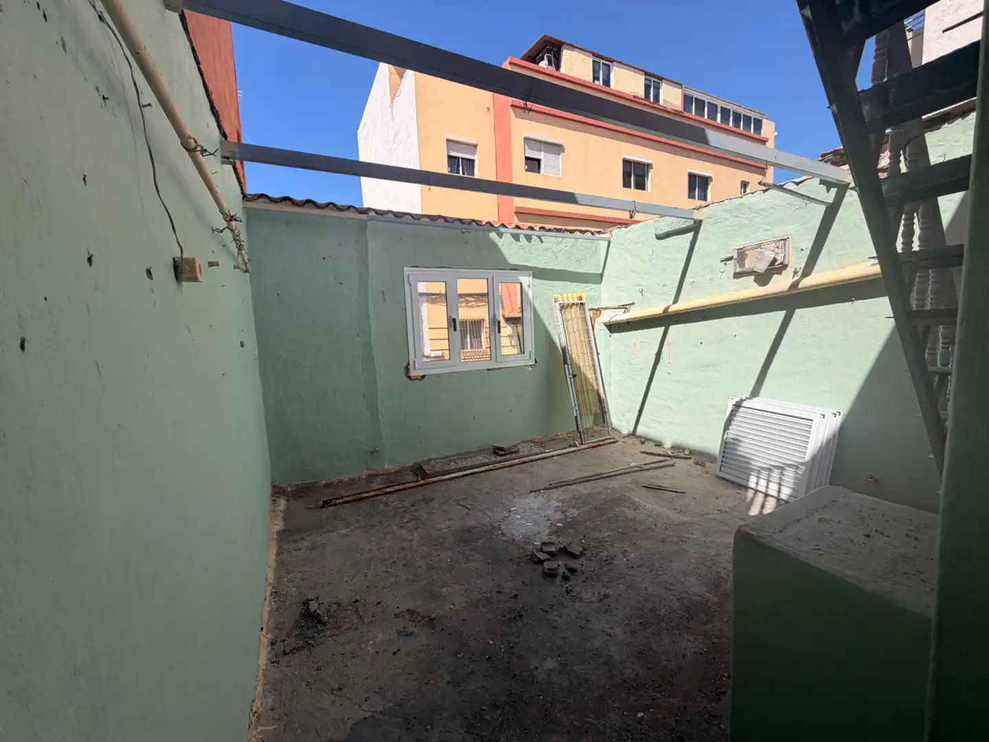 Vista exterior de Casa adosada en venta en Santa Lucía de Tirajana con Terraza y Horno