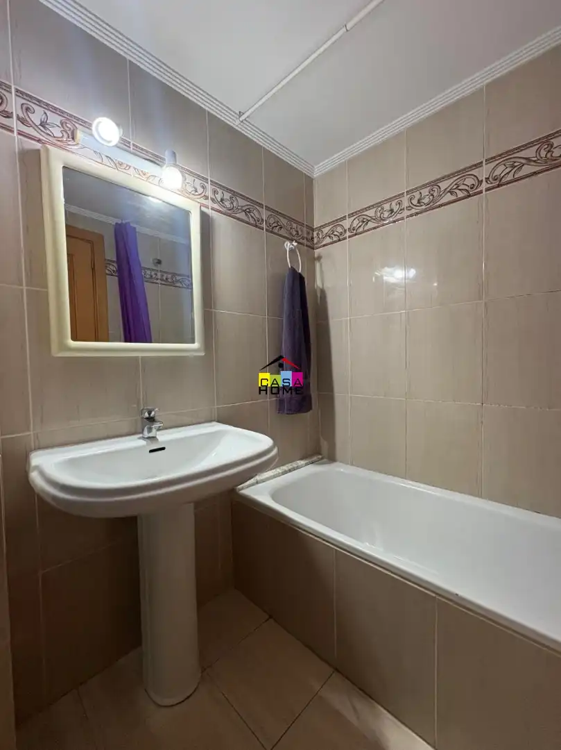 Bany de Apartament en venda en Benicasim / Benicàssim amb Aire condicionat, Jardí privat i Moblat