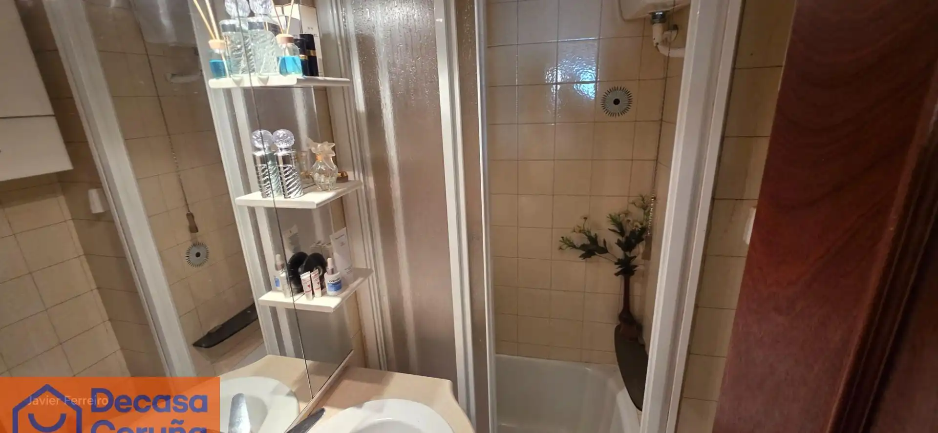 Baño de Piso en venta en Sada (A Coruña) con Calefacción, Trastero y Alarma