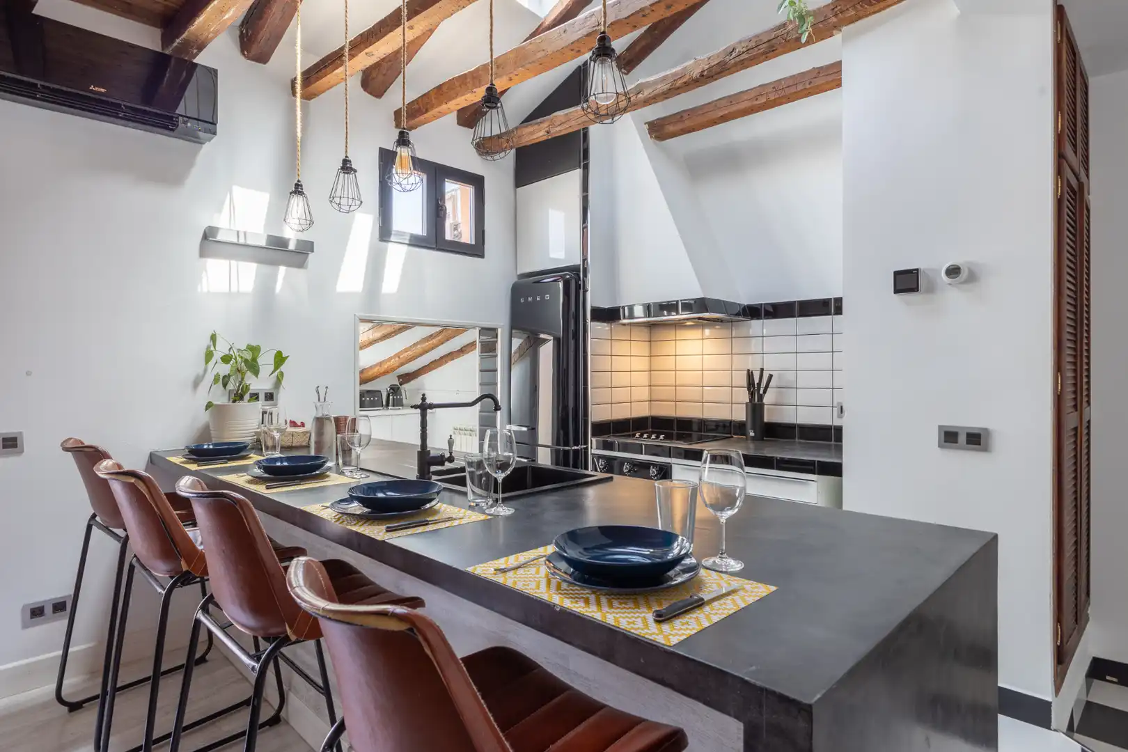 Cocina de Ático de alquiler en Madrid con Aire acondicionado, Calefacción y Parquet