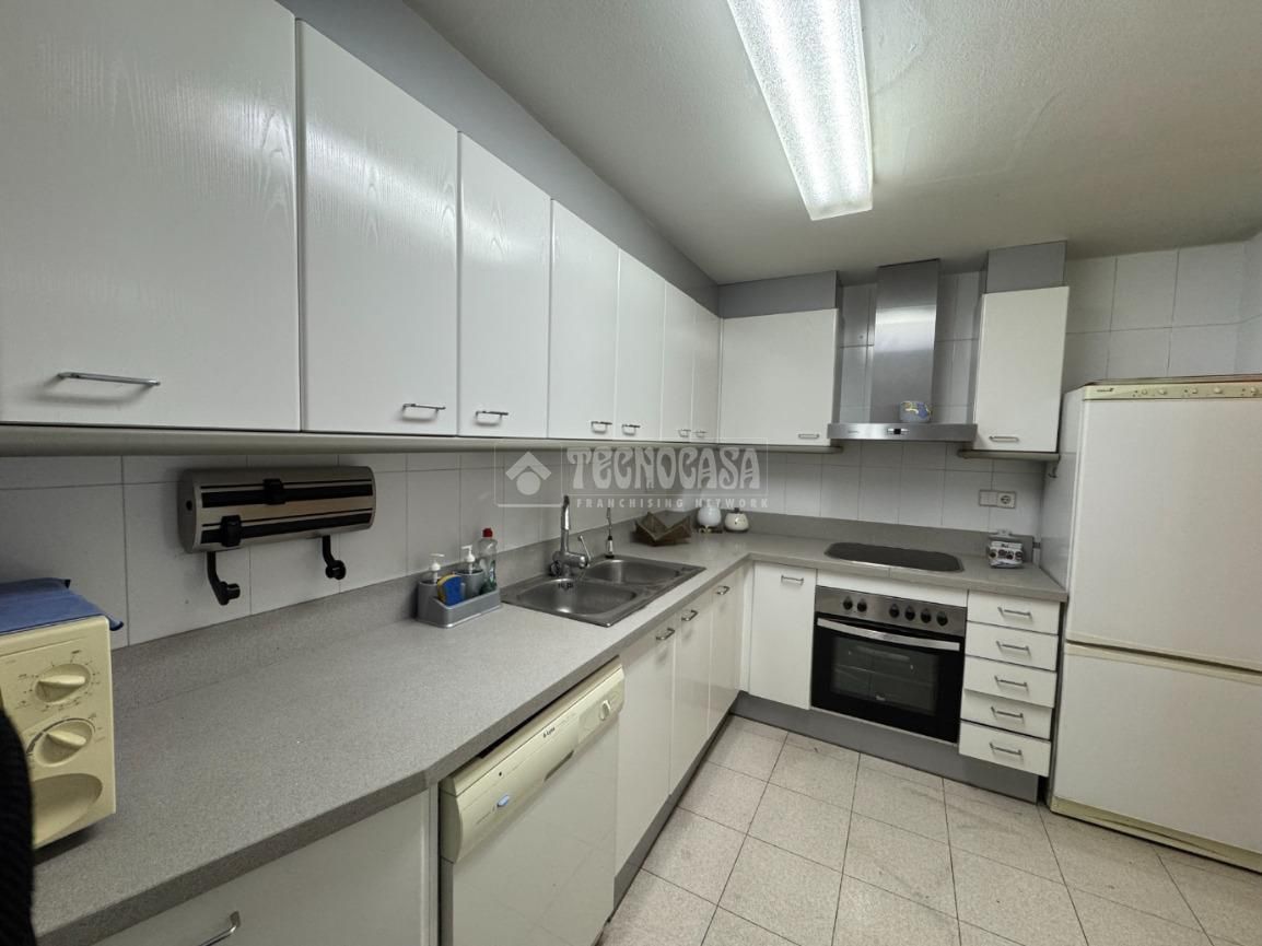 Kitchen of Flat for sale in  Barcelona Capital  with Air Conditioner and Heating