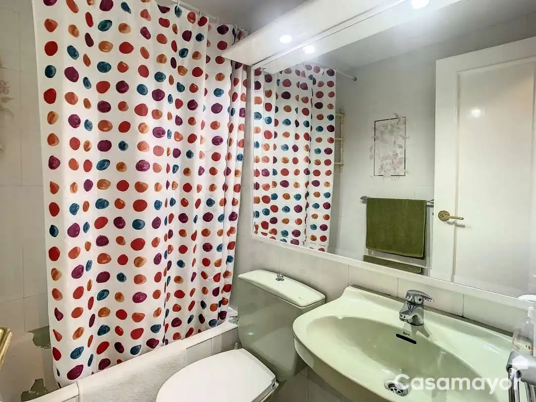 Baño de Piso de alquiler en Alicante / Alacant con Aire acondicionado y Calefacción