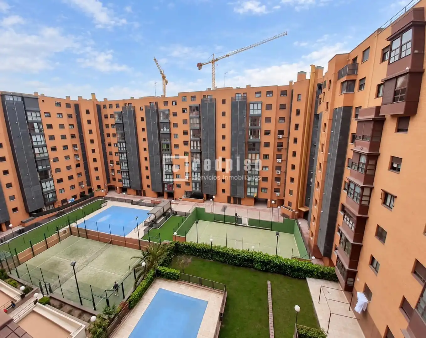 Vista exterior de Apartamento en venta en Puente de Vallecas