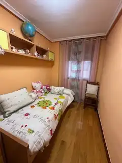 Habitación de Casa o chalet de alquiler en San Andrés del Rabanedo con Calefacción, Jardín privado y Parquet