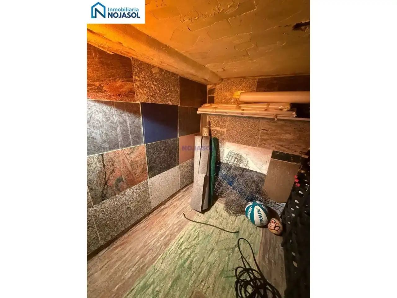 Casa adosada en venta en Noja con Calefacción, Jardín privado y Amueblado