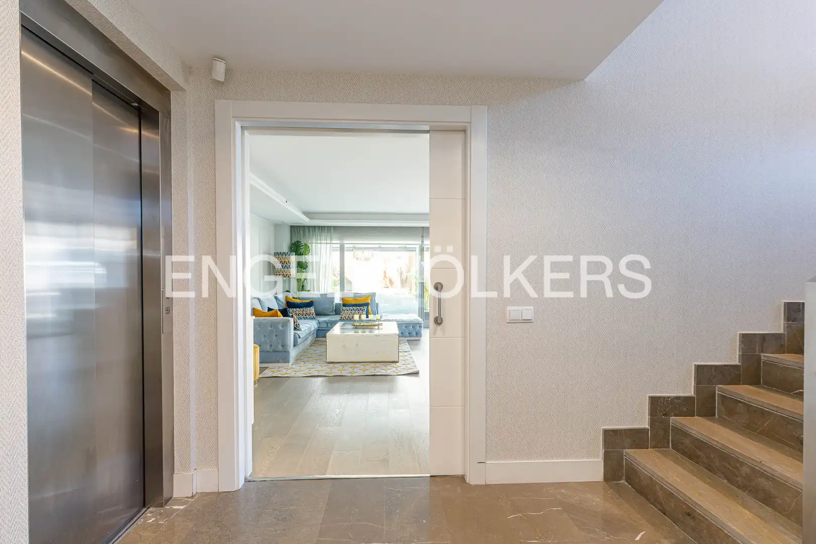 Casa adosada en venta en Pozuelo de Alarcón con Aire acondicionado, Calefacción y Jardín privado
