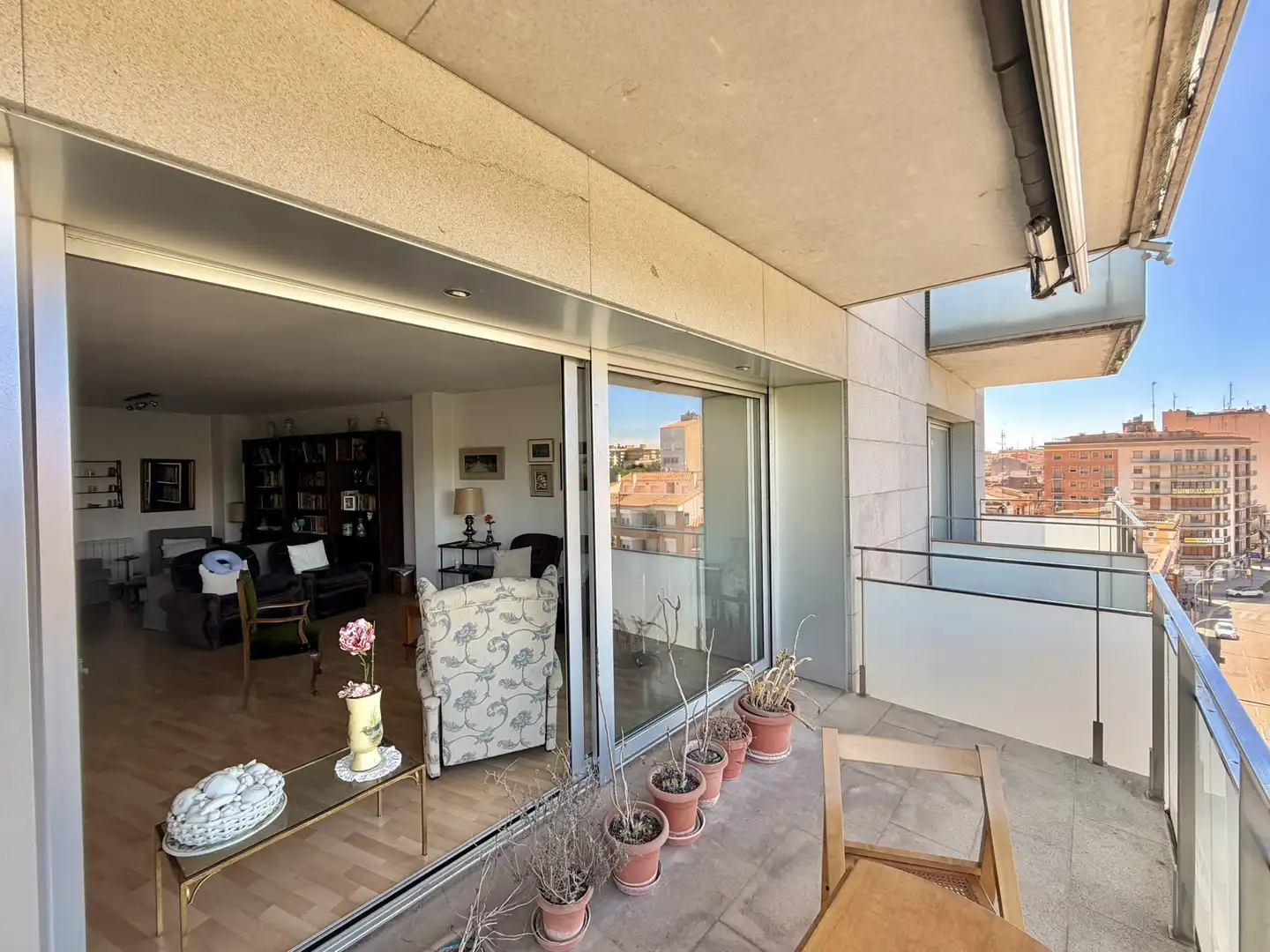 Terraza de Piso en venta en Figueres con Calefacción, Terraza y Horno