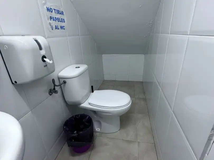 Gewerbefläche zum Verkauf in Calle Rioja 62, imagen 2