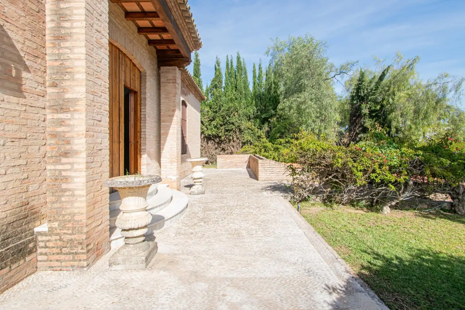 Jardín de Casa o chalet en venta en Valencina de la Concepción con Aire acondicionado, Jardín privado y Terraza