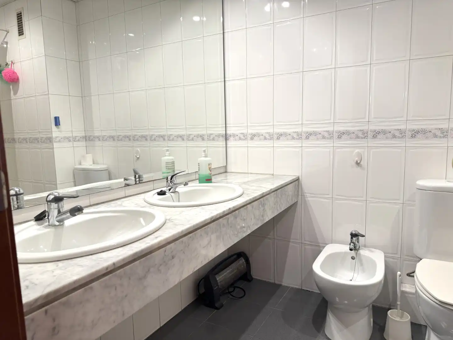 Baño de Piso en venta en Terrassa con Aire acondicionado, Calefacción y Amueblado