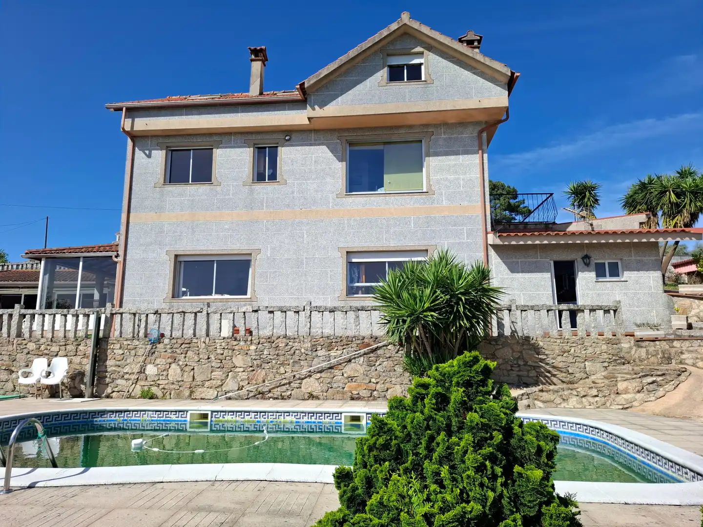 Vista exterior de Casa o xalet en venda en As Neves   amb Calefacció, Jardí privat i Terrassa