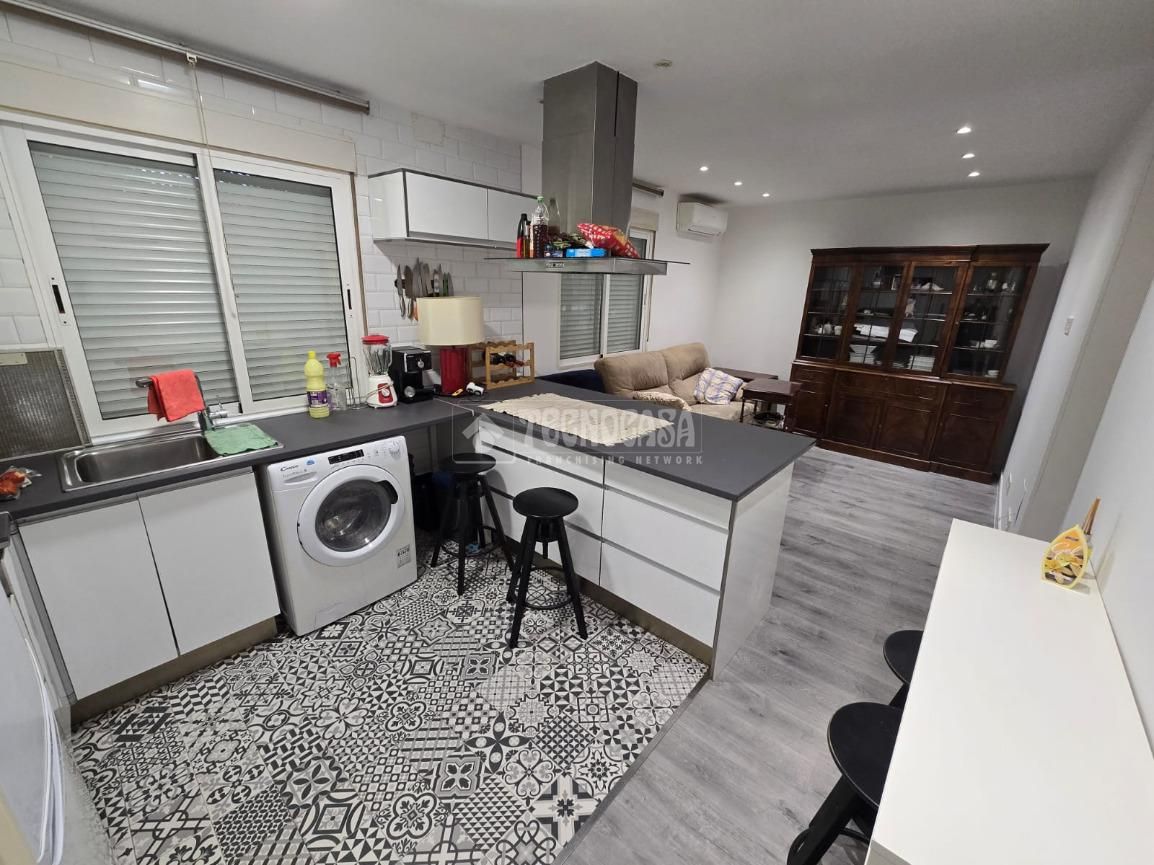 Kitchen of Flat for sale in  Madrid Capital  with Air Conditioner and Heating
