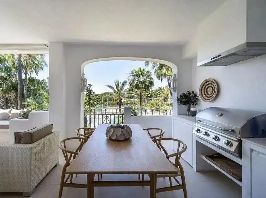 Terrace of Attic for sale in Marbella  with Air Conditioner, Heating and Private garden