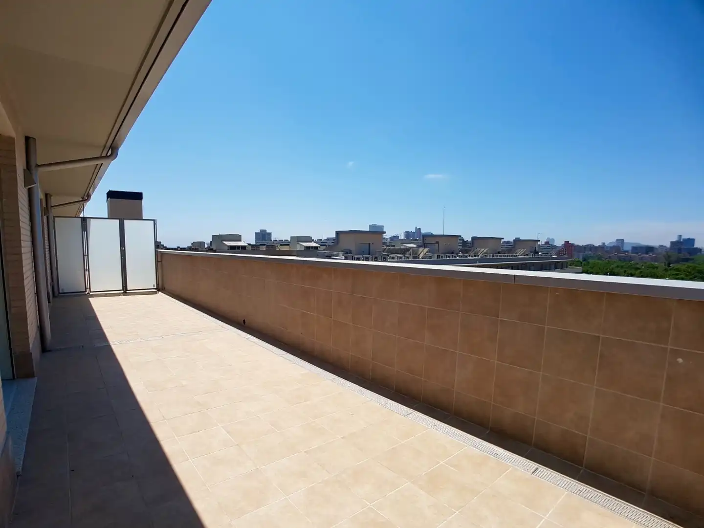Terrassa de Àtic de lloguer en Sant Adrià de Besòs amb Aire condicionat, Calefacció i Parquet