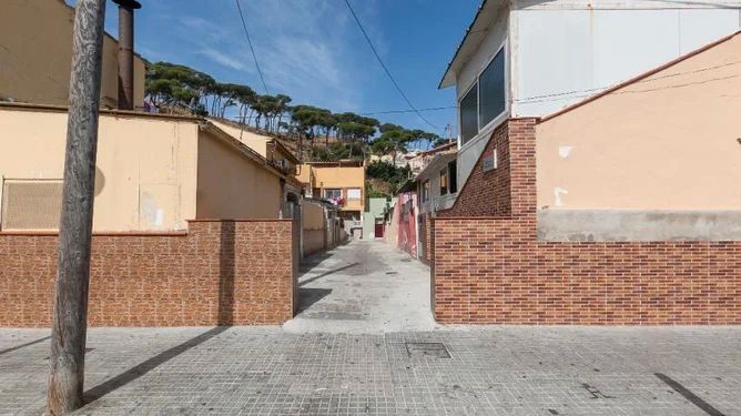 Vista exterior de Piso en venta en Montcada i Reixac