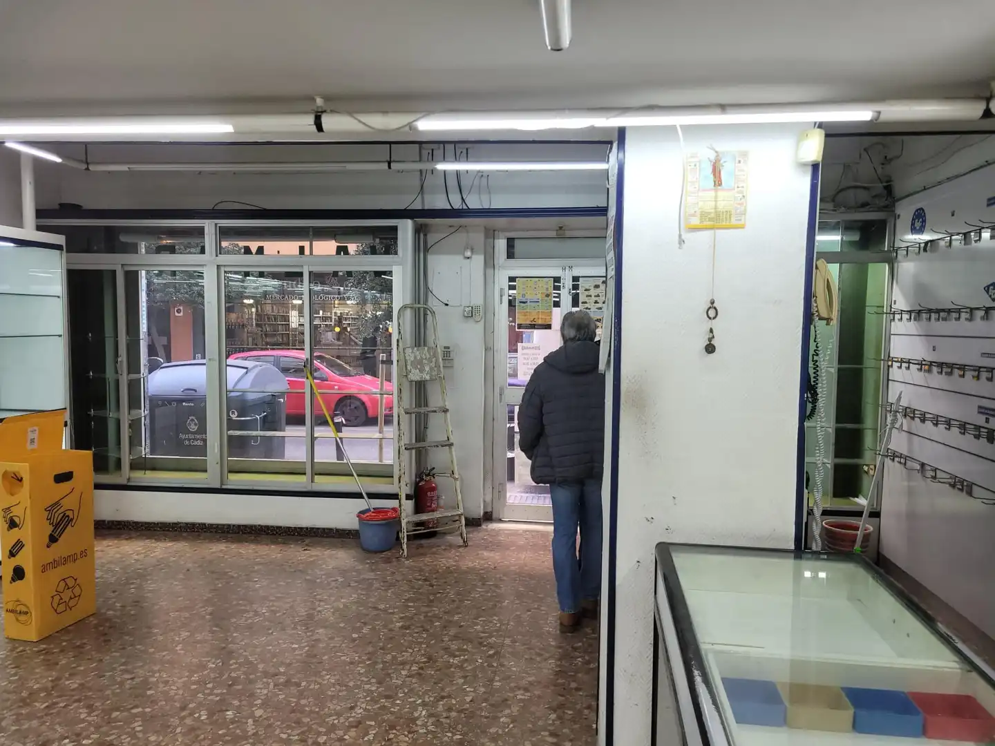 Local en venda en Cádiz amb Aire condicionat