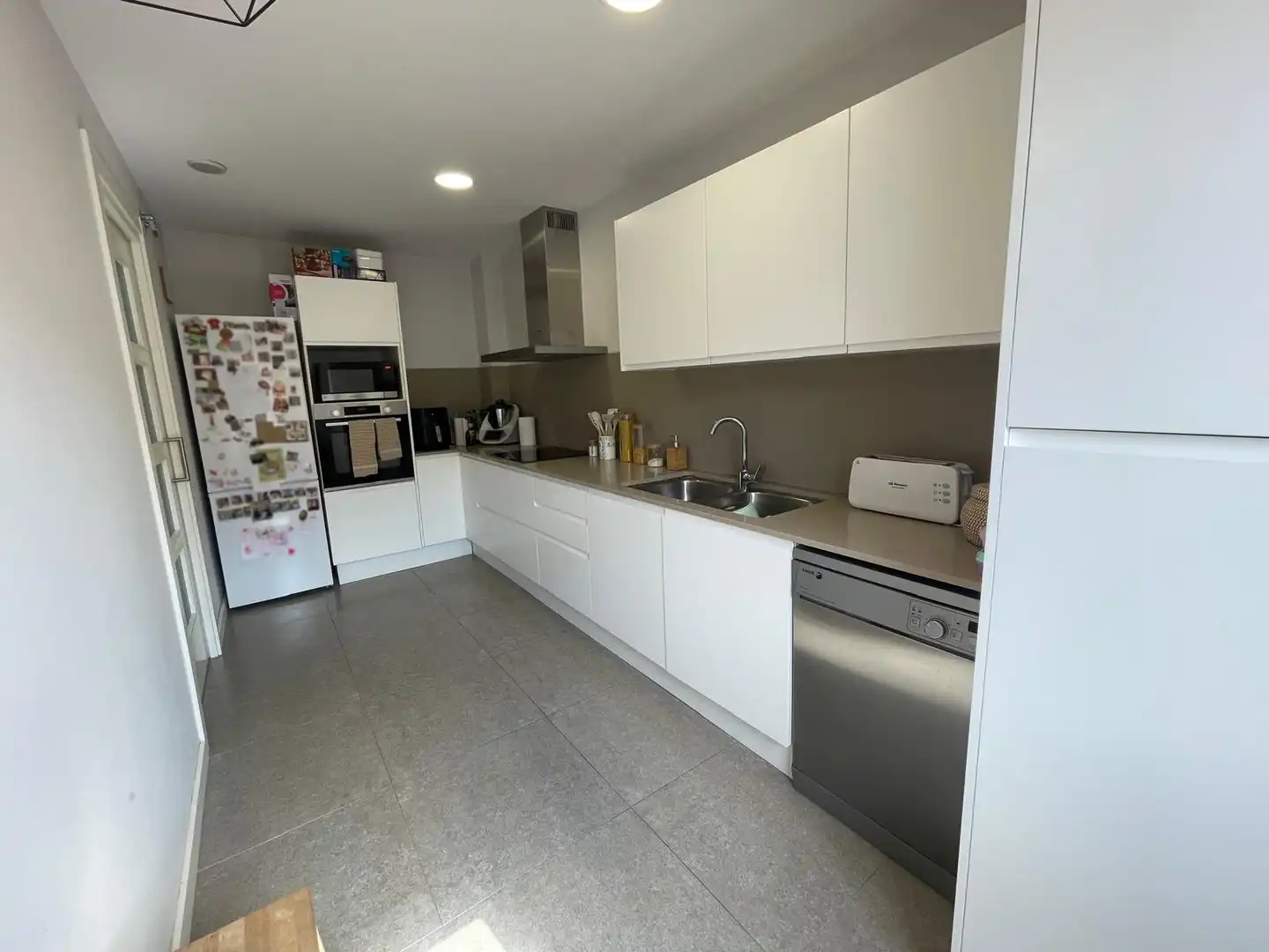 Cocina de Piso en venta en Vic con Calefacción, Trastero y Balcón