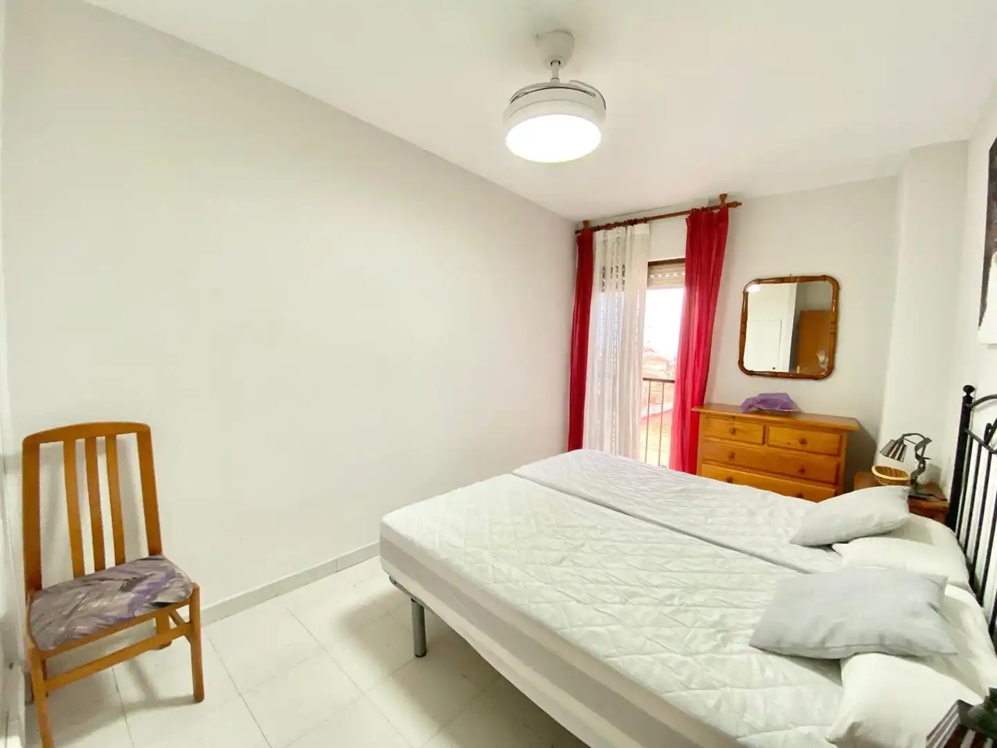 Dormitori de Apartament de lloguer en San Pedro del Pinatar amb Aire condicionat, Calefacció i Terrassa