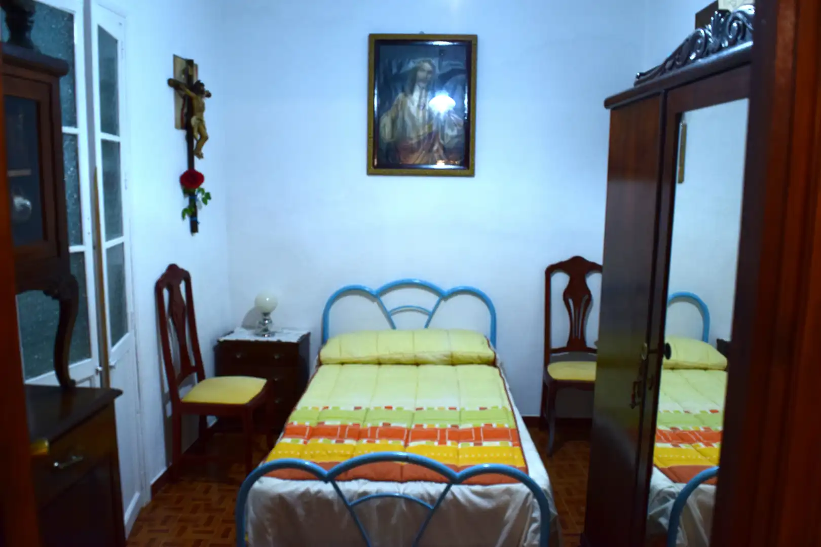 Habitación de Casa adosada en venta en Fuentes de León con Amueblado y Balcón