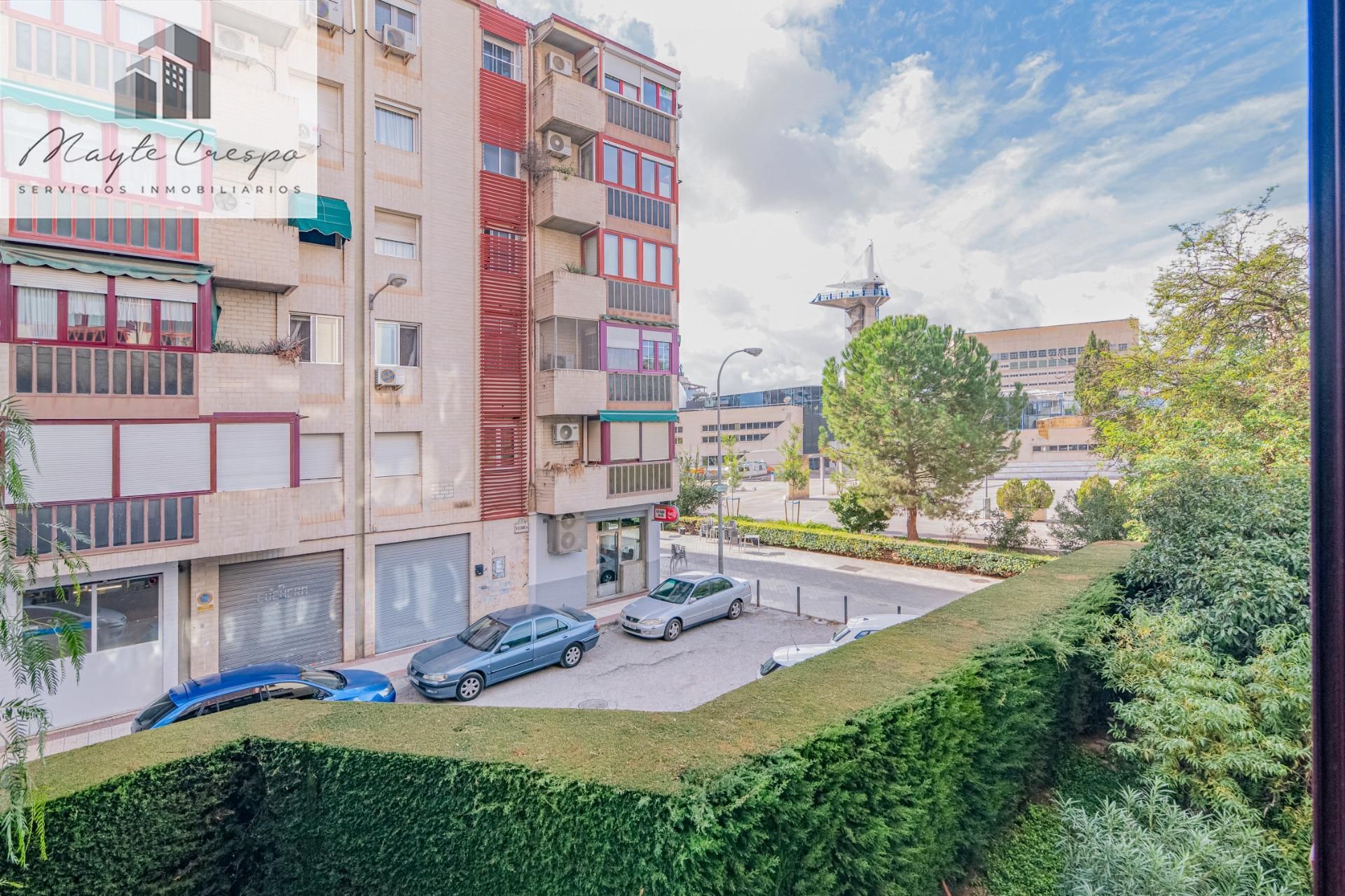 Exterior view of Flat for sale in  Granada Capital  with Heating