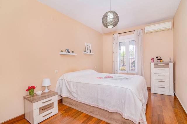 Piso en Venta en La Zubia Ciudad