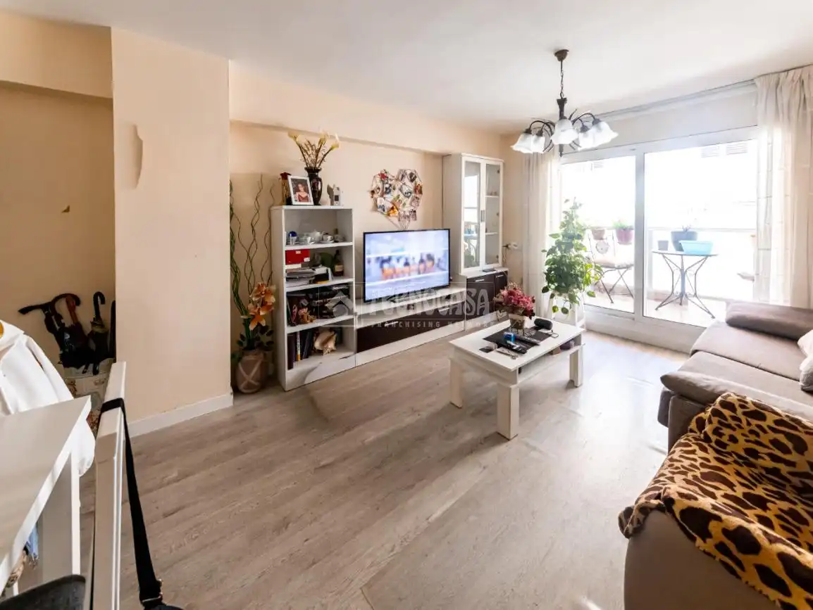 Sala de estar de Piso en venta en Cunit con Parquet y Balcón