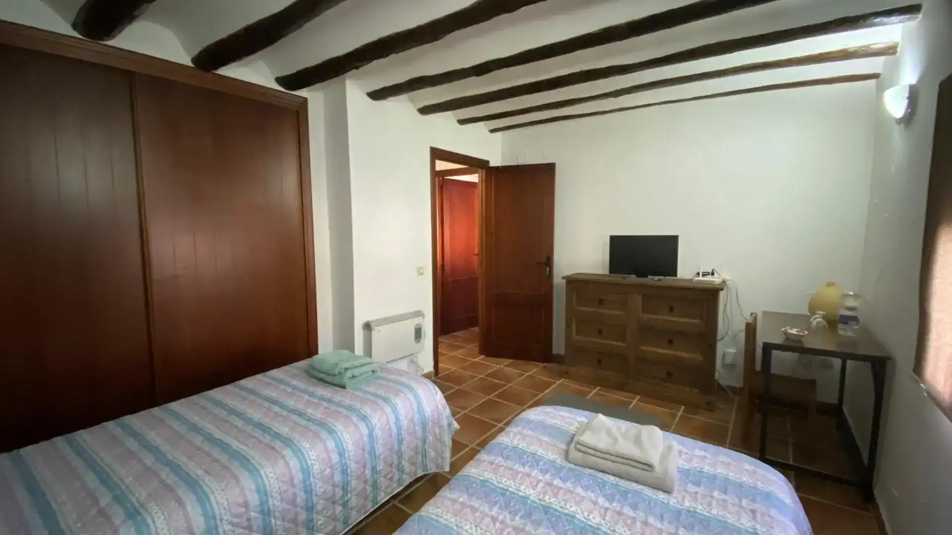 Schlafzimmer von Country house zum Verkauf in Pozo Alcón mit Balkon