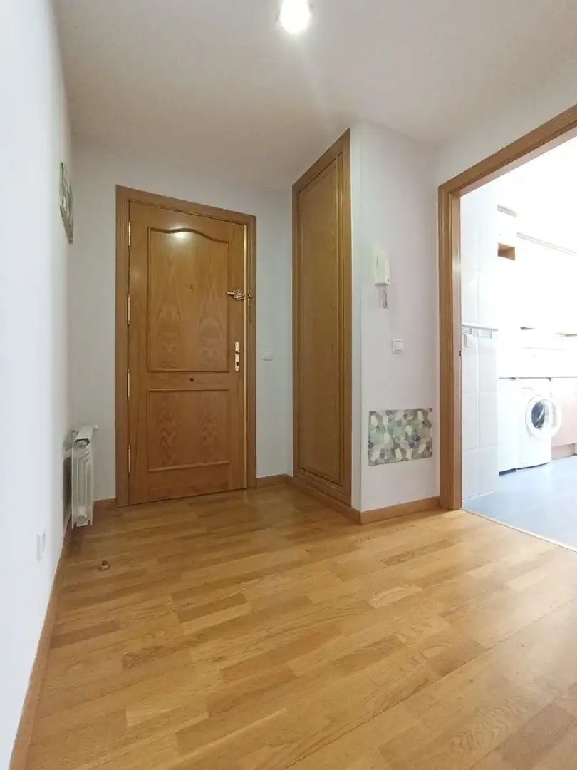 Wohnung zur Miete in Parla mit Heizung, Parkett und Ofen