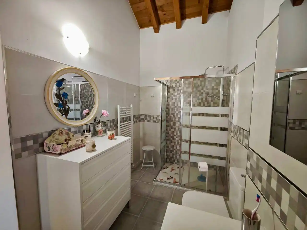 Bany de Casa adosada en venda en Rebolledo de la Torre amb Calefacció, Parquet i Moblat