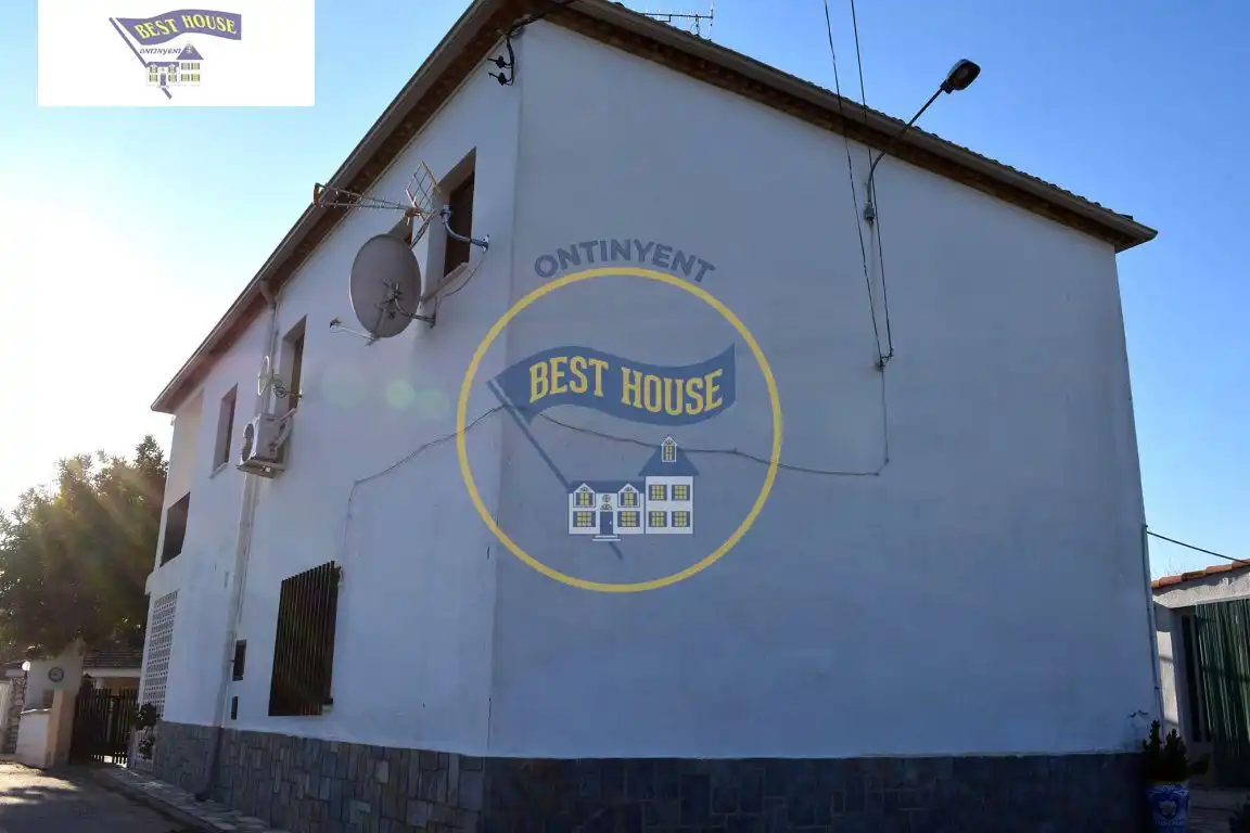 Vista exterior de Casa o chalet en venta en Ontinyent con Aire acondicionado, Jardín privado y Terraza
