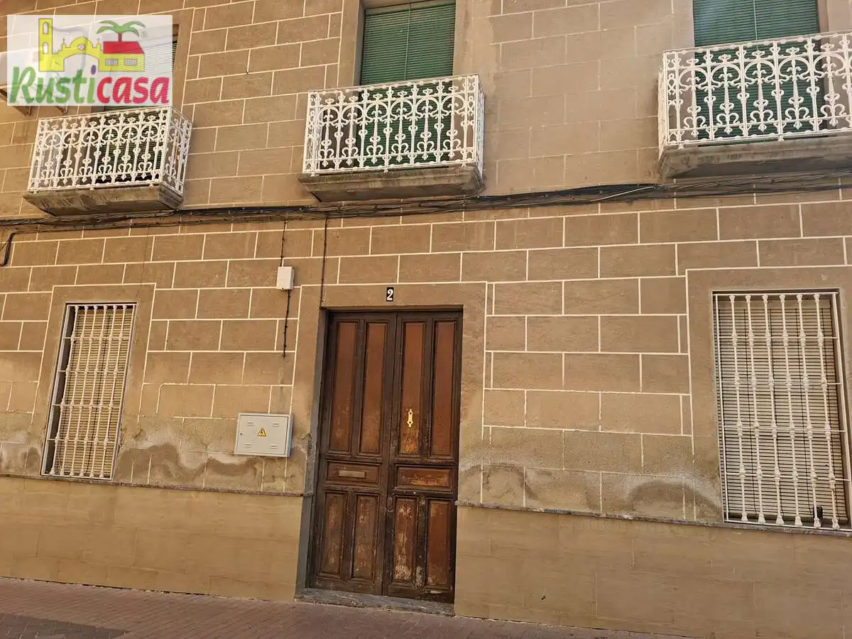 Exterior view of Houses for sale in Bailén  with Terrace, Storage room and Swimming Pool